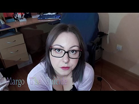 ❤️ Moza sexy con lentes chupa un consolador profundamente ante a cámara ❤❌ Vídeo de puta en % gl.fuckmymac.ru % ❌❤